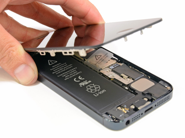 Ремонт iPhone 5 в Броварах, СЦ "ПК-Партнер"
