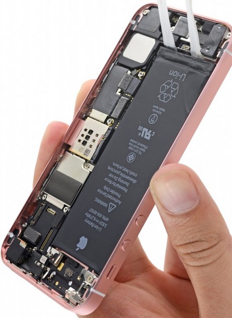 ремонт замена батареи iPhone SE 2020 бровары