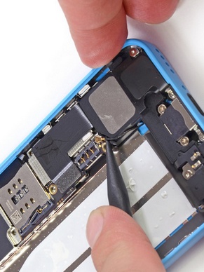 разборка поменьше ремонт замена дисплея iPhone 5c в броварах