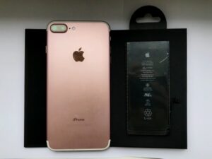Страшно если в iPhone менялась батарея?
