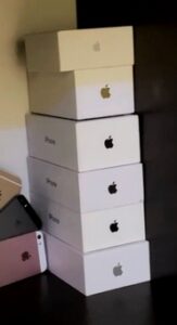 Есть ли поlделки коробок от iPhone